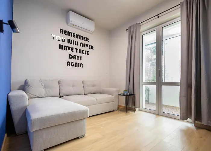 Center Gem - 5 Guests *